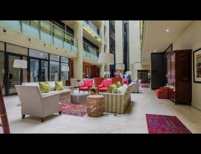 2 BEDROOM APARTMENT FOR SALE IN UMHLANGA RIDGE